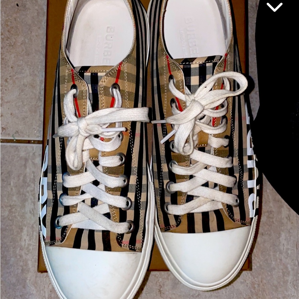 Burberry shoes